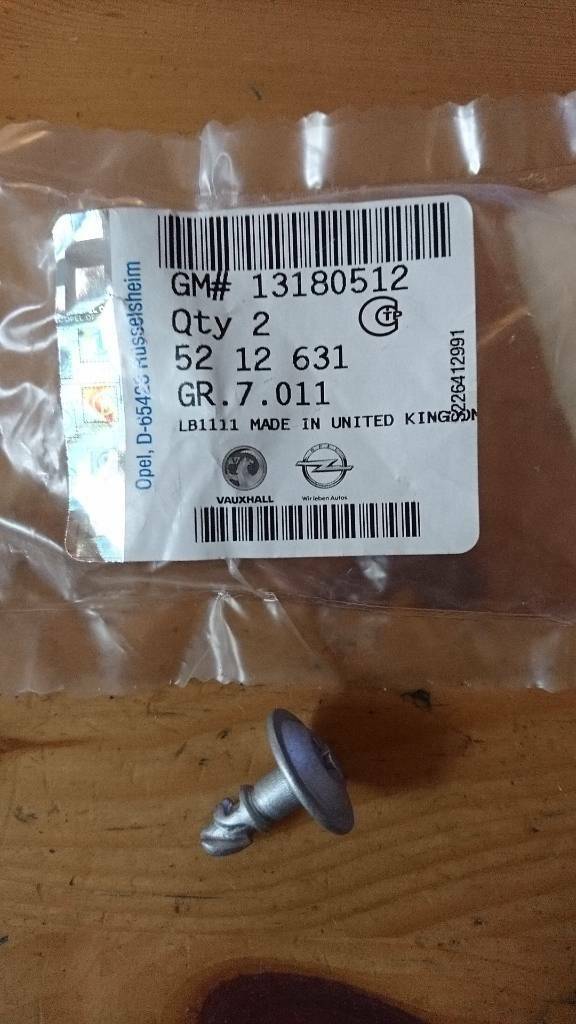 Astra Zafira Signum Vectra Halter Isolierung Motorraum neu GM