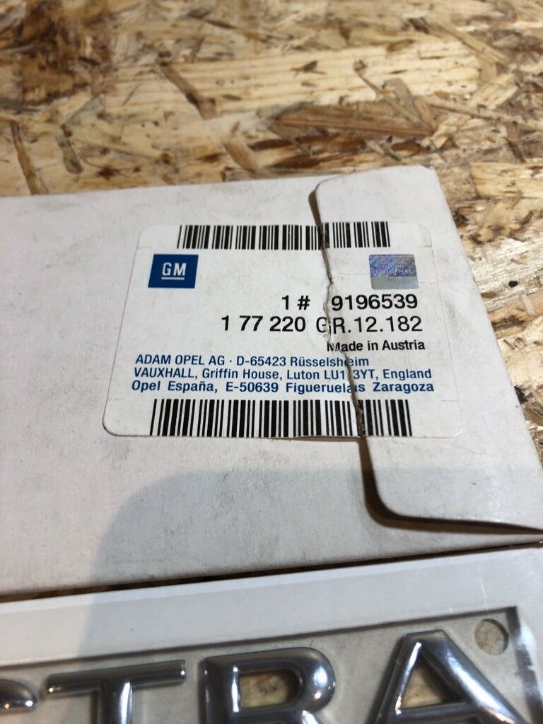 Original GM Opel "Vectra 2.0 DTI" *NEU*