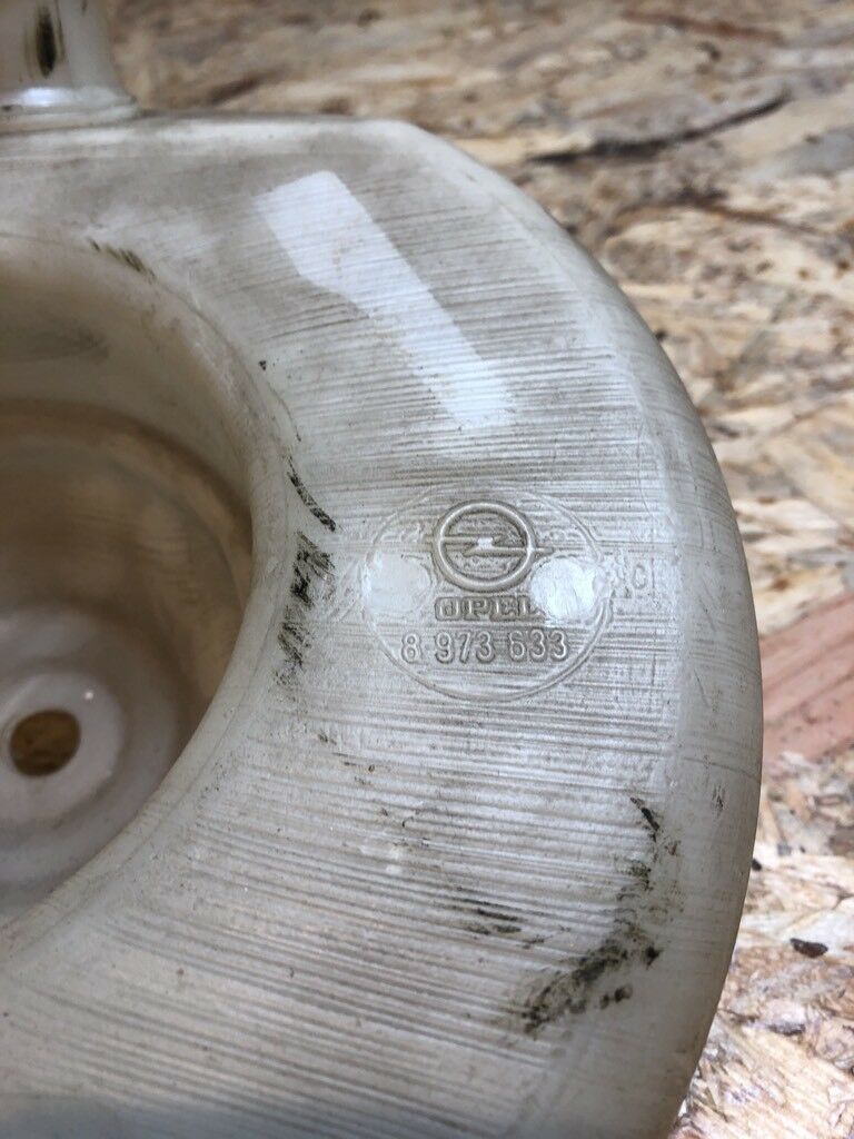 Opel Kadett C Caravan wischwasserbehalter gebraucht Original GM