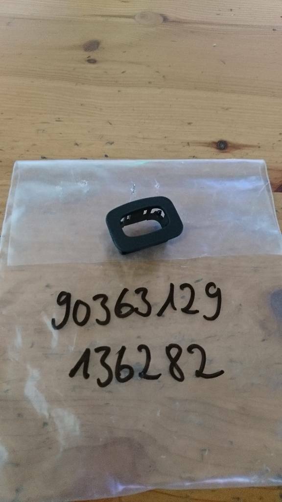 Corsa B Tigra A Rosette Türpinn neu original GM