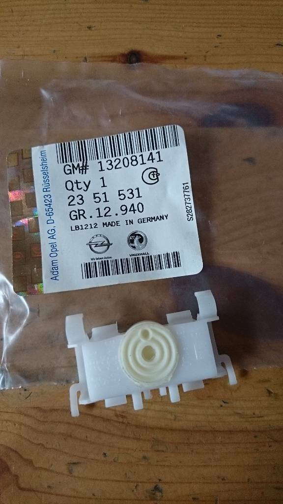Corsa D Klemme Dachrinnenabdeckung neu original GM