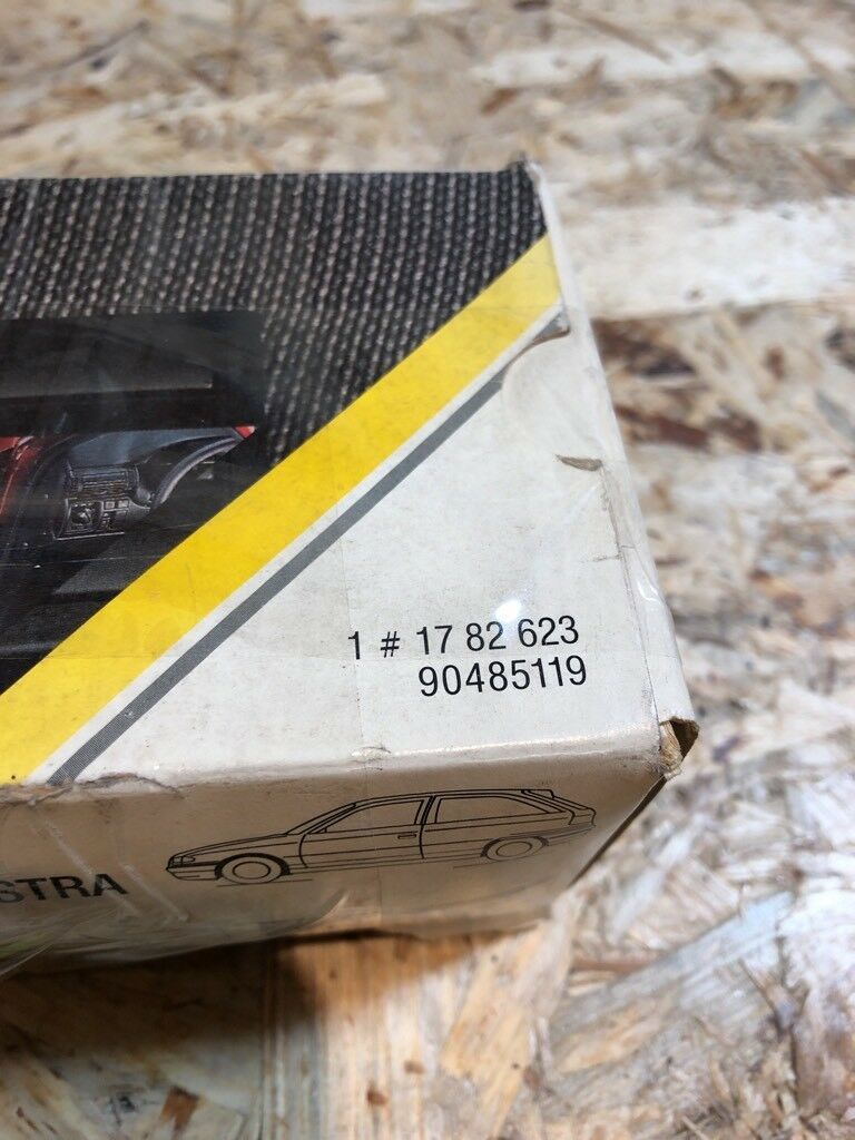 Opel Astra F Kassettenbox Neu Original GM