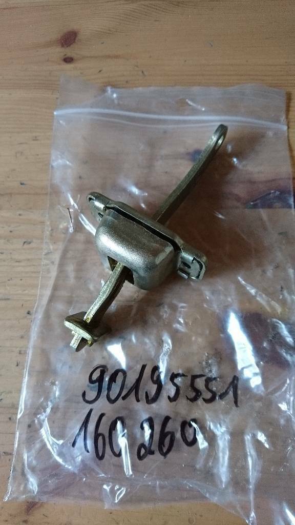 Kadett E Türbremse hinten neu original GM