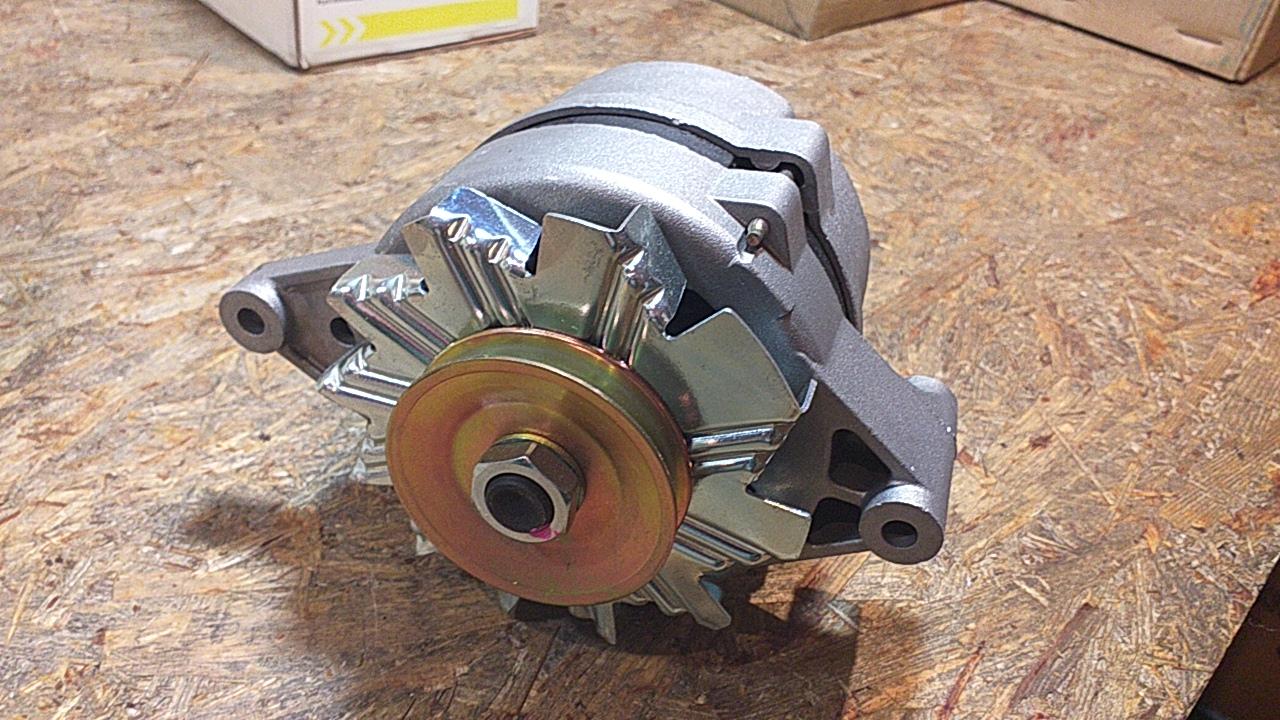 Corsa A Lichtmaschine original GM Opel NEU
