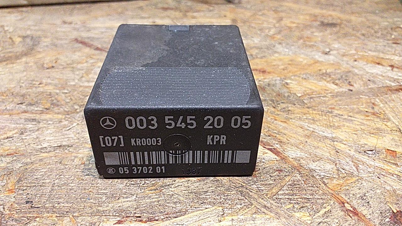 Mercedes Benz Relais Kraftstoffpumpe original Mercedes NEU