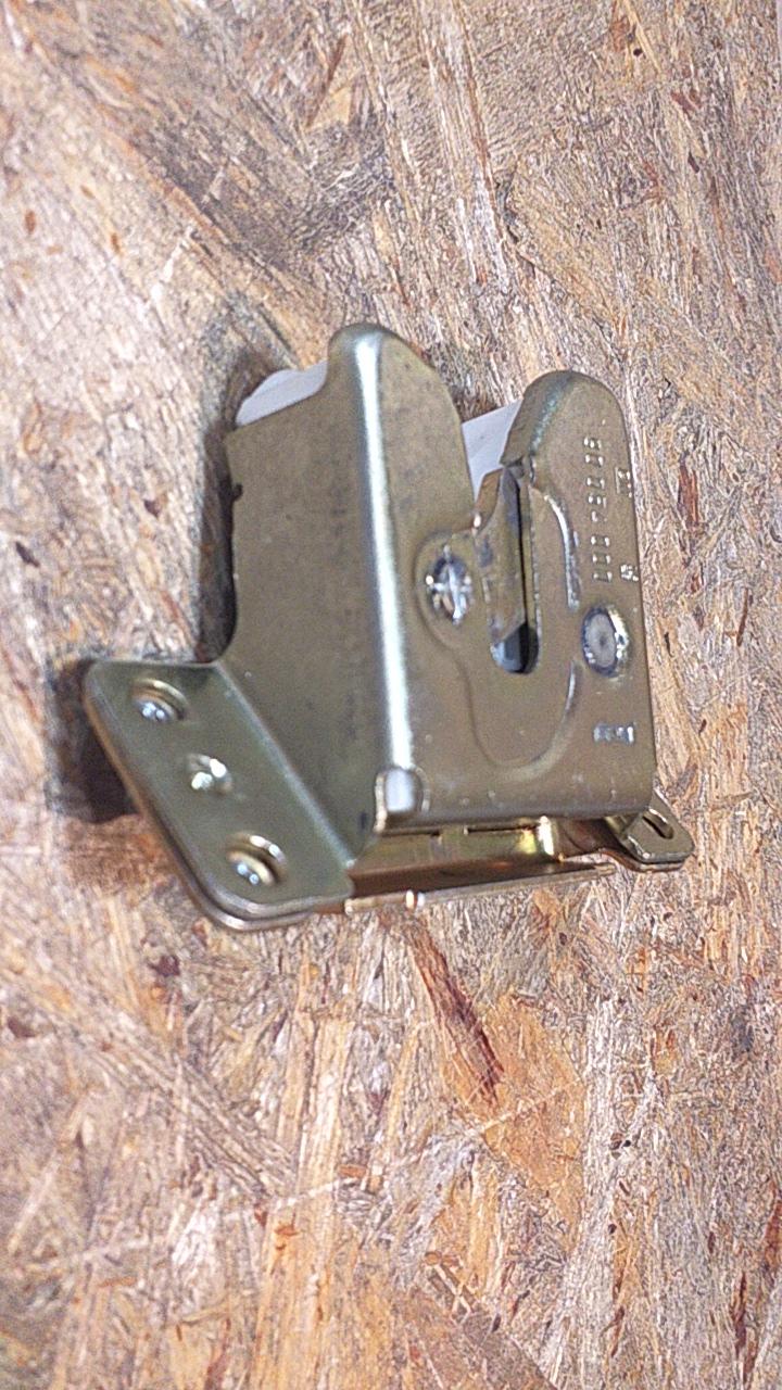 Kadett D Heckklappenschloss original GM Opel NEU