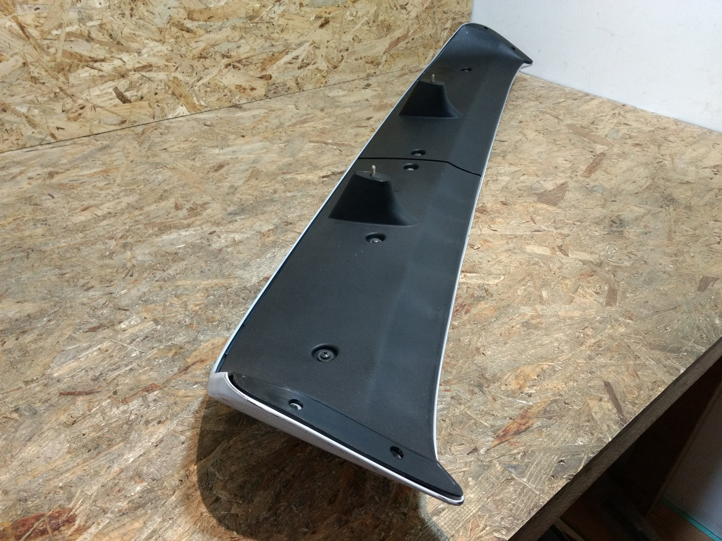 Kadett E GSi/GTE Heckspoiler Heckklappe original GM Opel NEU