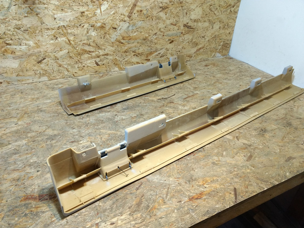 Omega A Blende für Seitenschweller links NEU