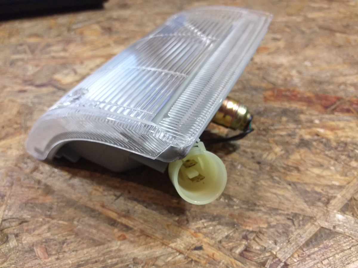 Isuzu Midi Parklampe rechts original KoiTo NEU