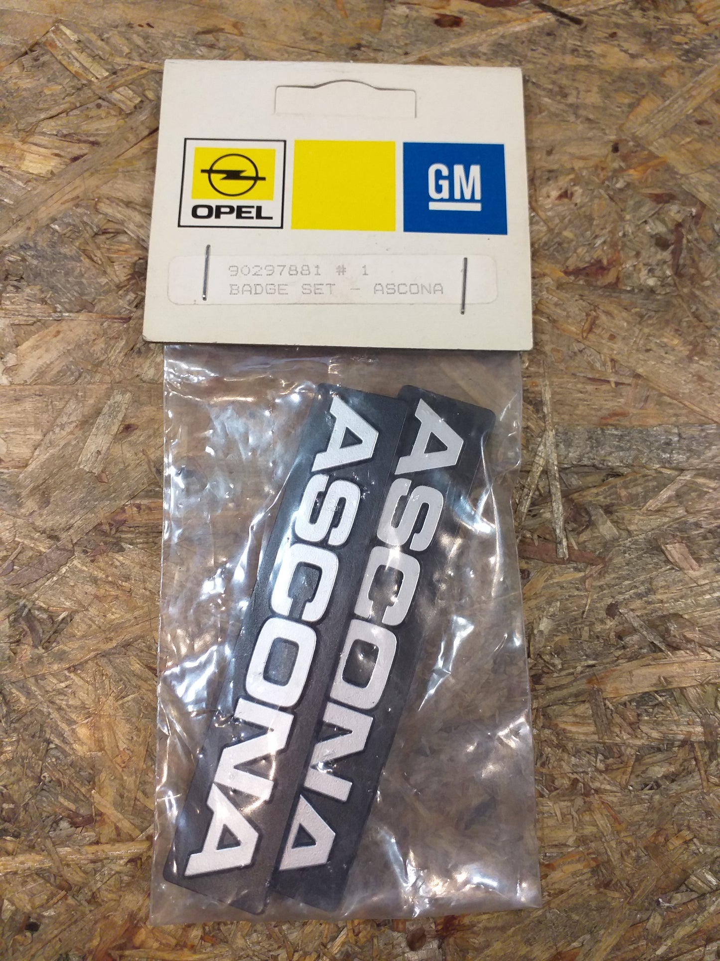 Ascona Emblem Schmutzfänger original GM Opel NEU