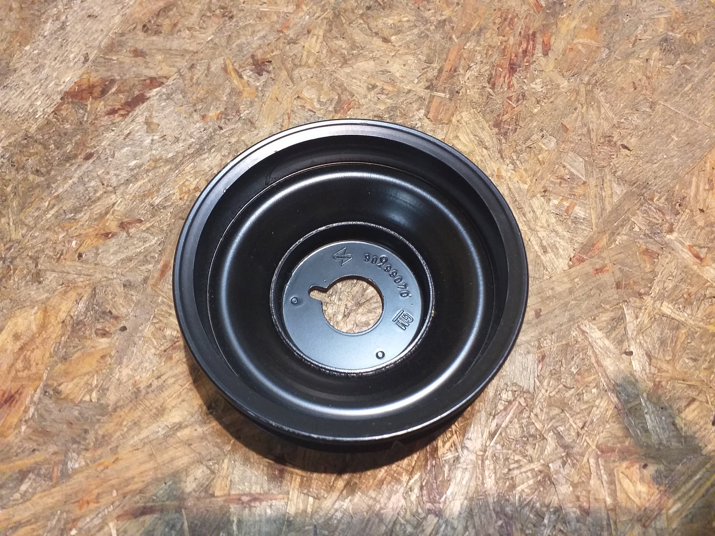 Astra F Kadett E Vectra A Riemenscheibe Kurbelwelle original GM Opel NEU