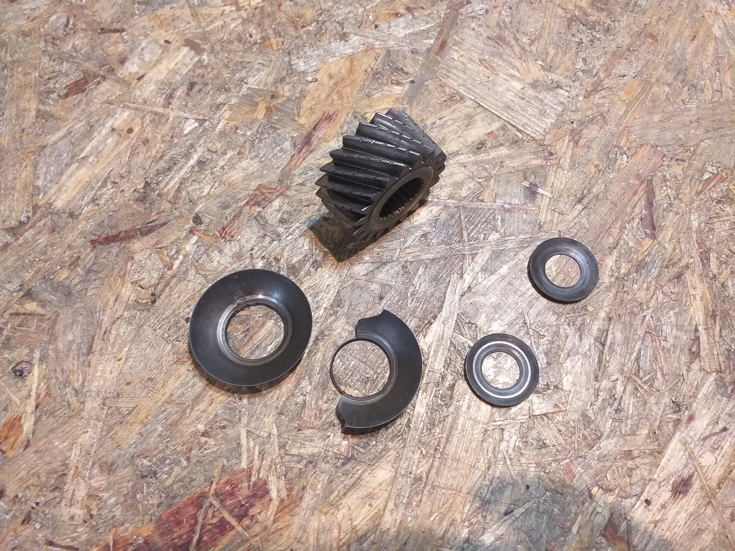 Oldtimer Youngtimer Zahnrad Stirnrad treibend original GM Opel NEU