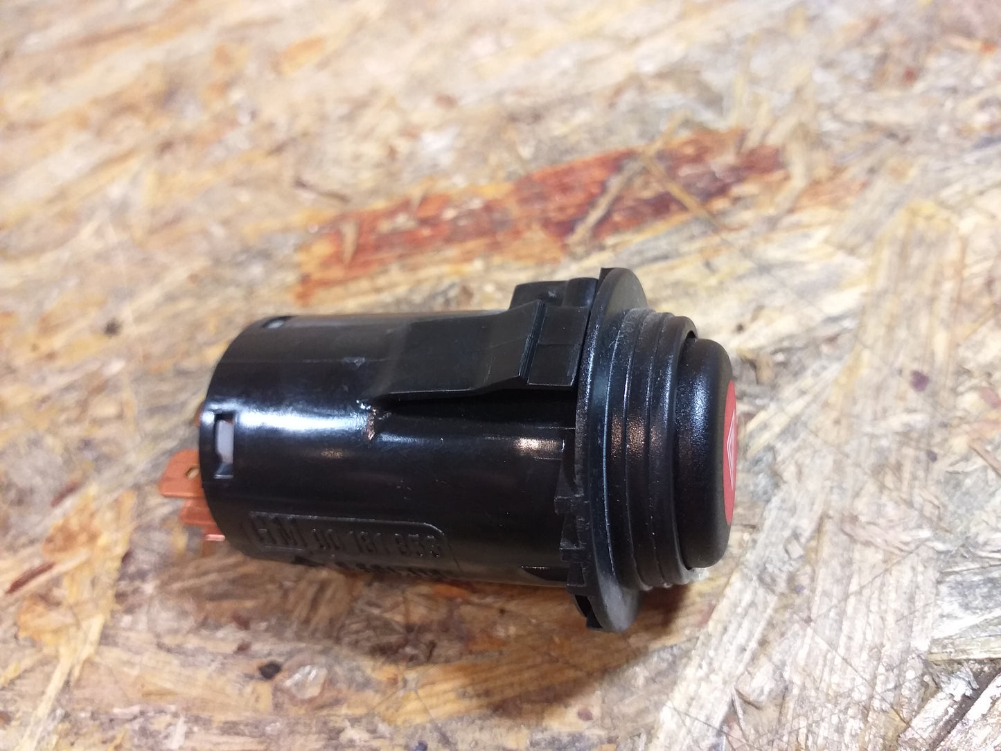 Kadett E Warnblinkschalter original GM Opel NEU