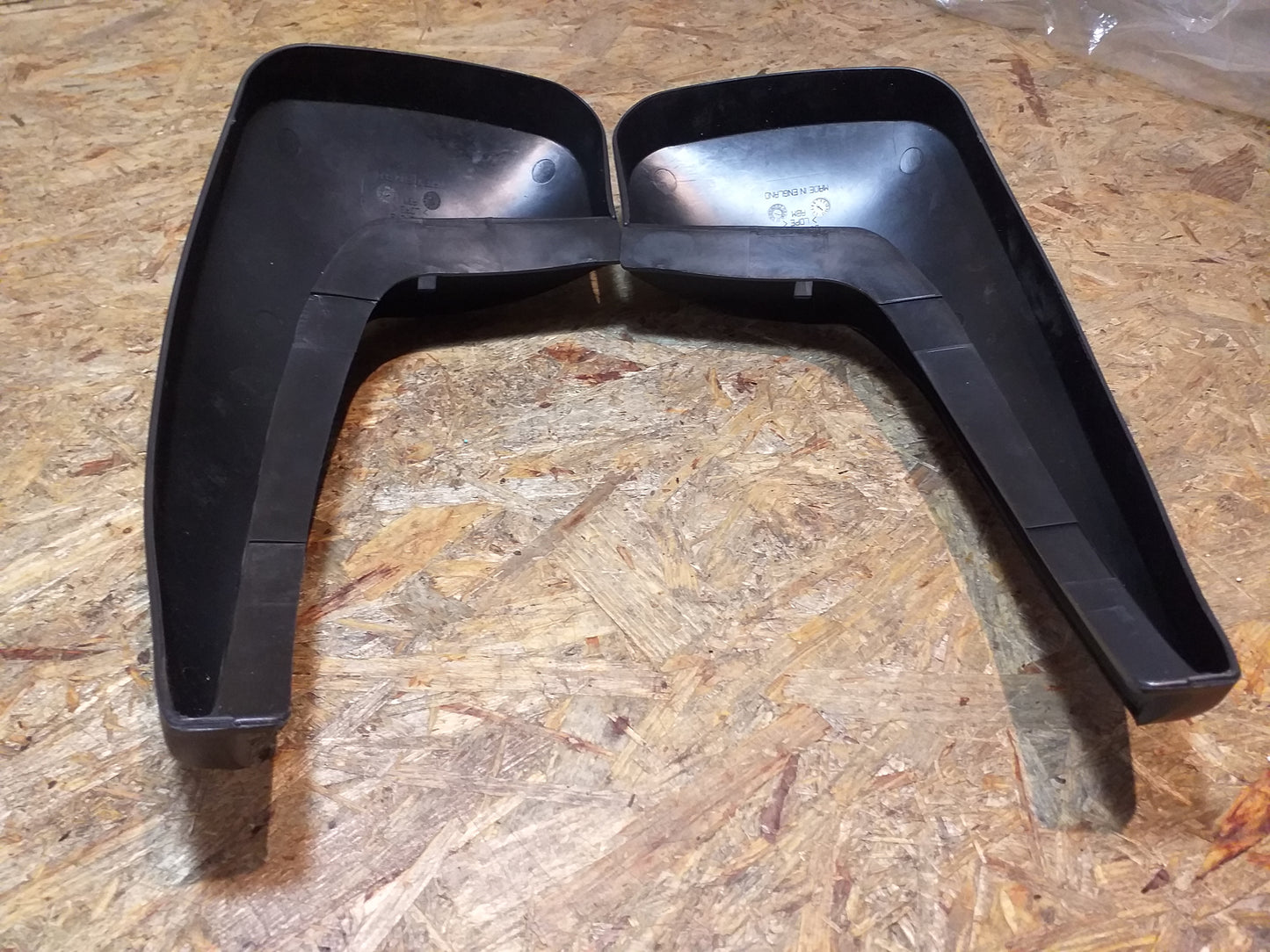 Astra G Stufenheck Satz Schmutzfänger hinten original GM Opel NEU