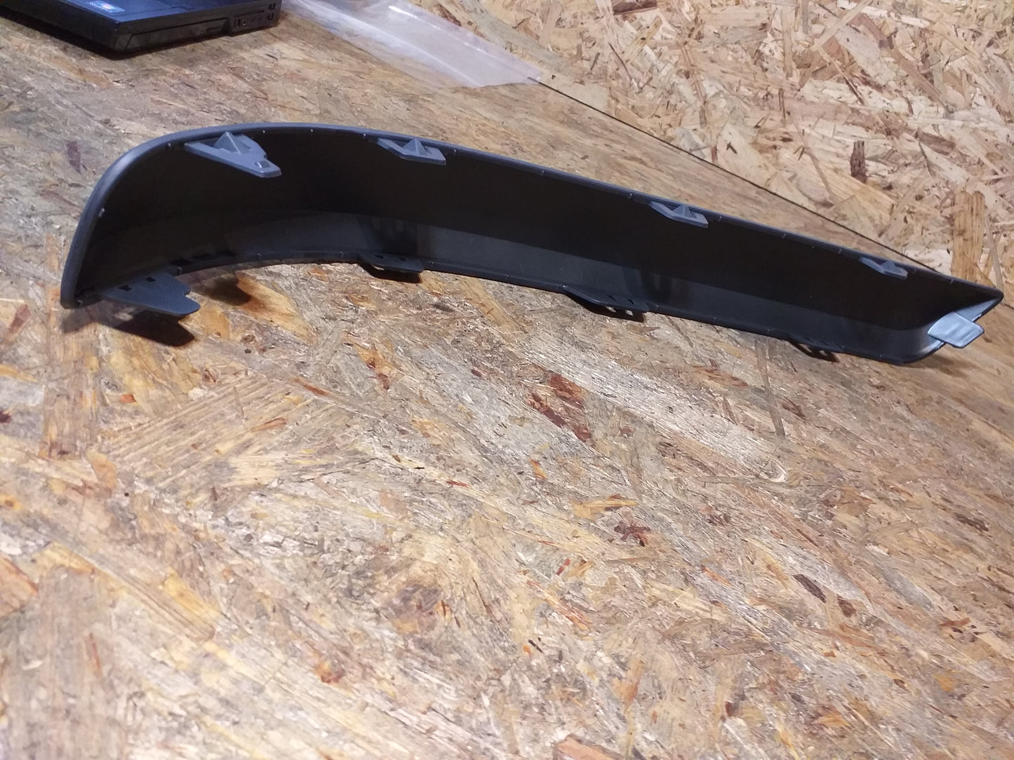 Astra H Caravan Stoßstange Zierleiste hinten links original GM Opel NEU