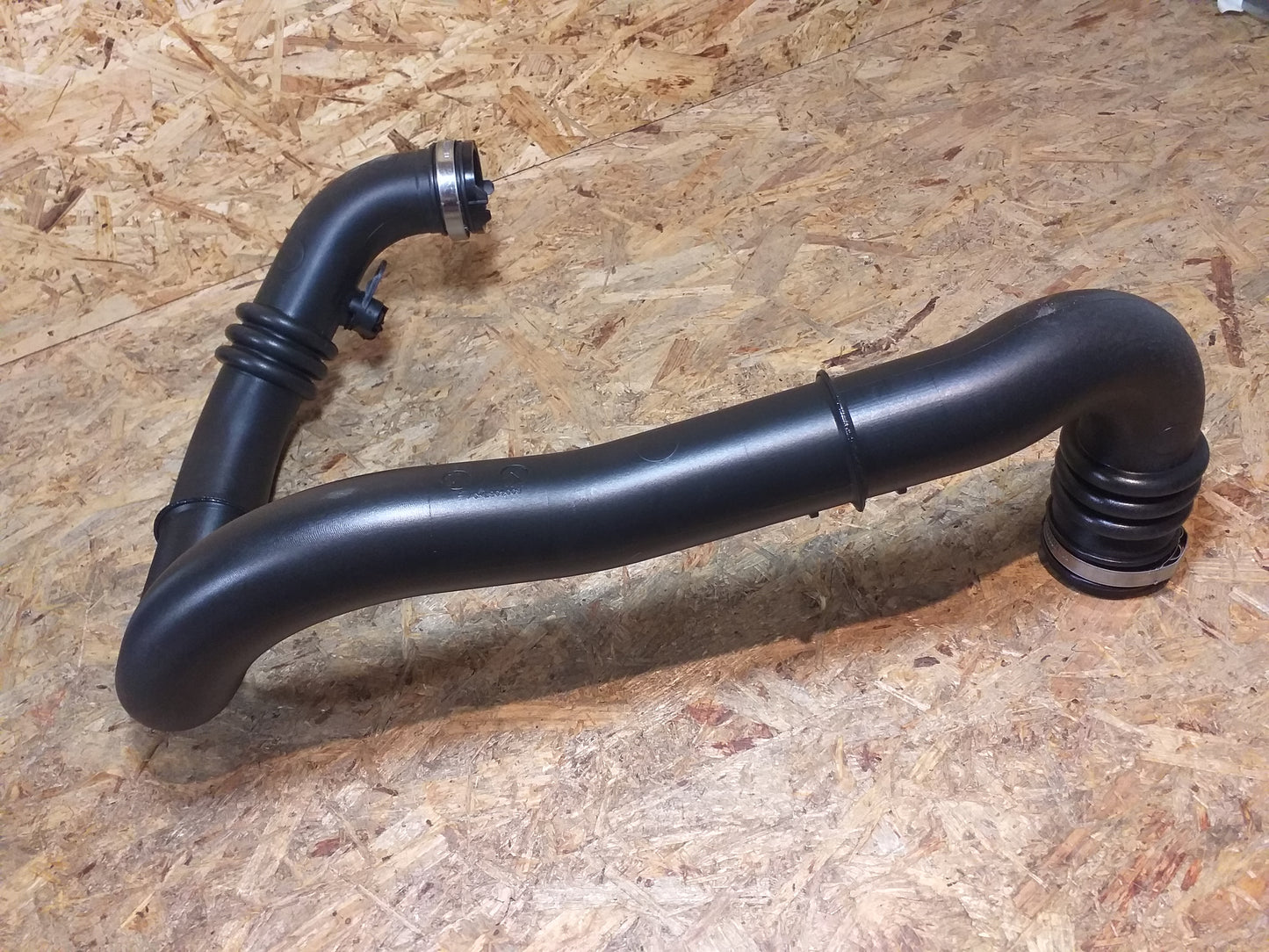 Movano A Schlauch Zwischenkühler an Adapter Abgasrückfühungsventil original GM Opel NEU