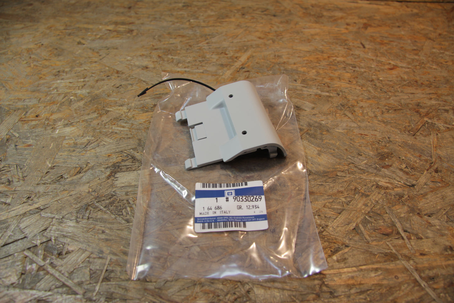Original GM Opel Abdeckung Klappe Wagenheberstütze grundiert vorne links 90330269 Vectra A