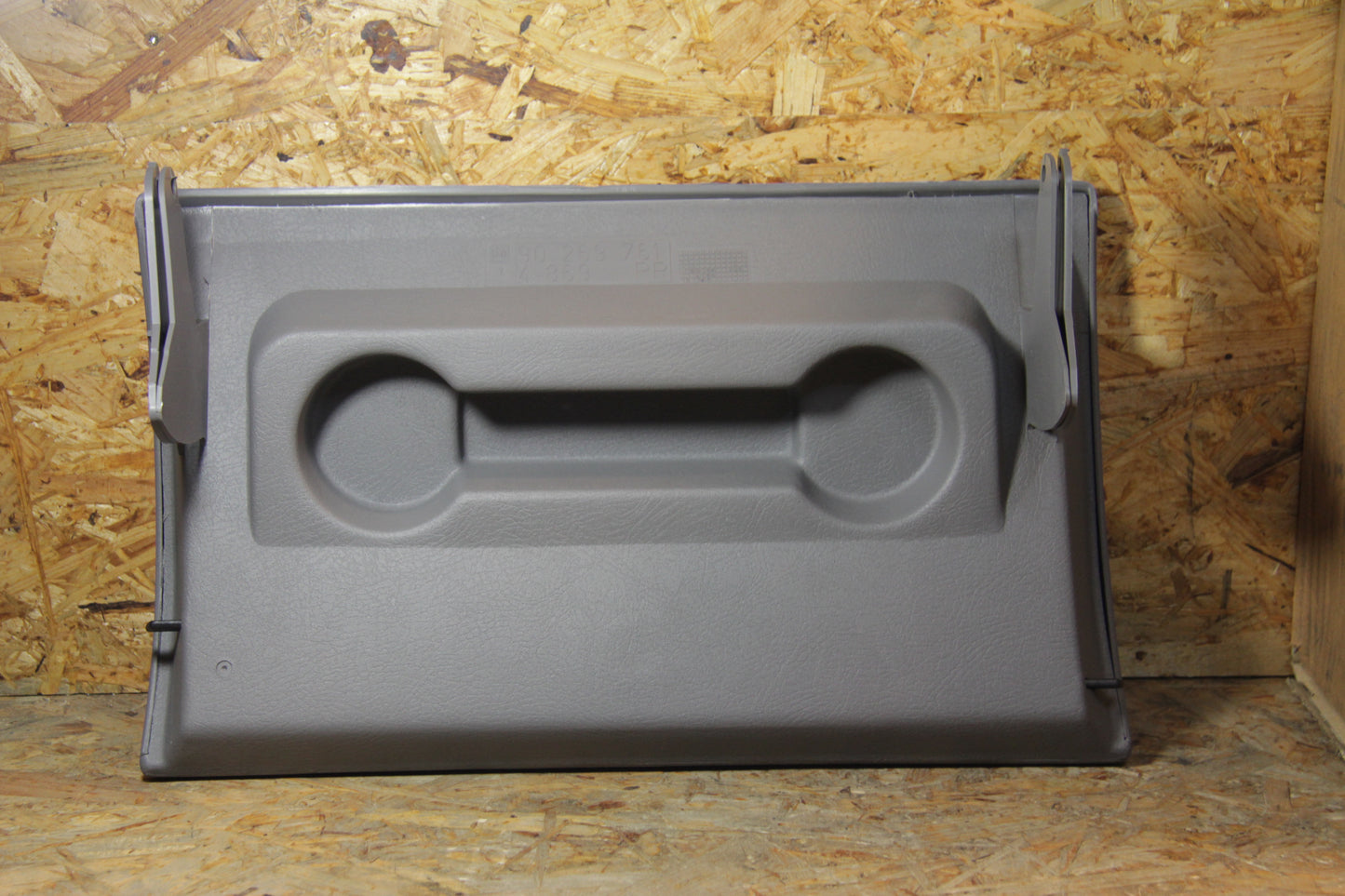 Original GM Opel Deckel Handschuhfach grau für Farbkombi 054, 154, 254, 354, 554, 754, 854 90434432 Vectra A