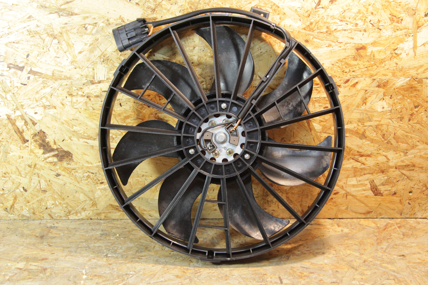 Original GM Opel Gebläse für den Kühler, Produktions-Nr, 90381613, Kennung XR, Bosch-Nr, 0130703227, 90399419 Omega A , Se...