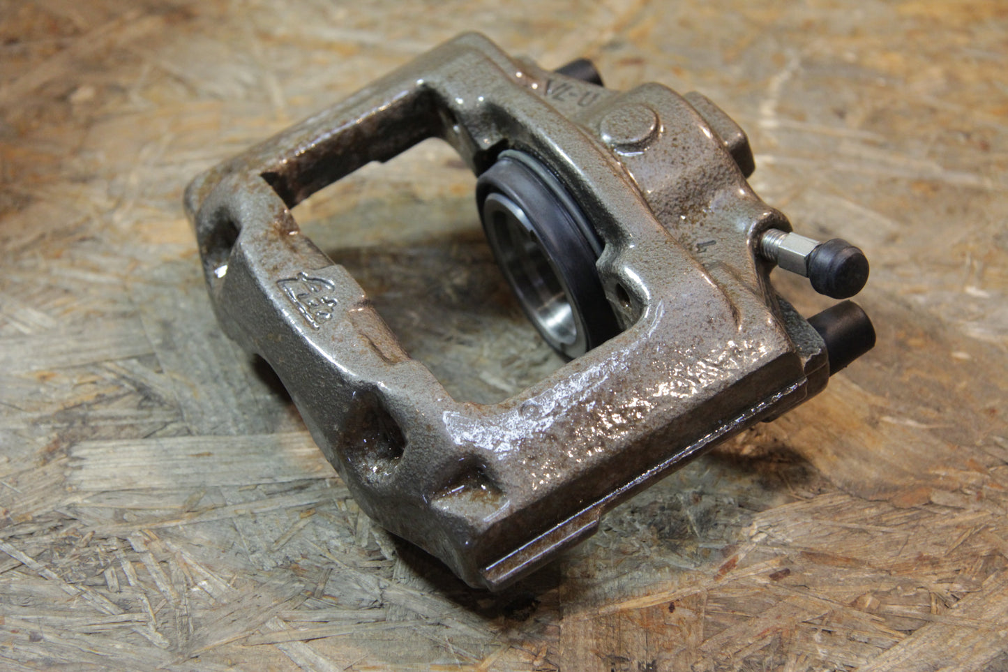Original GM Opel Bremssattel vorne links (Austausch) ohne Beläge ATE 93172892 Ascona C , Vectra A