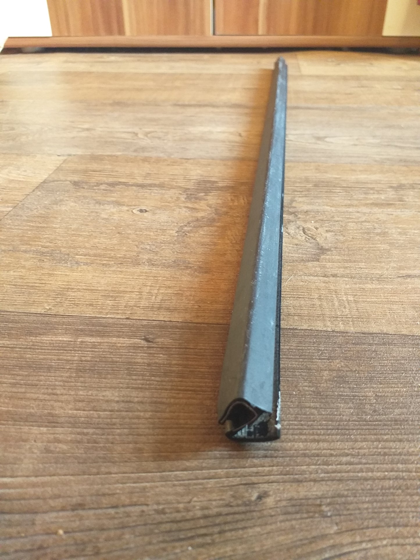 Kadett D Limo Gummiabdichtung Fensterschacht vorne innen links original GM Opel NEU