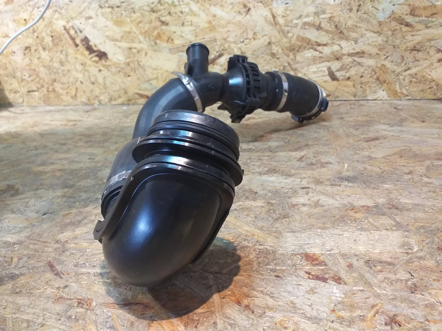 Insignia 2,0DTR Turbo Ladeluftschlauch Bi-Turbo original GM Opel NEU