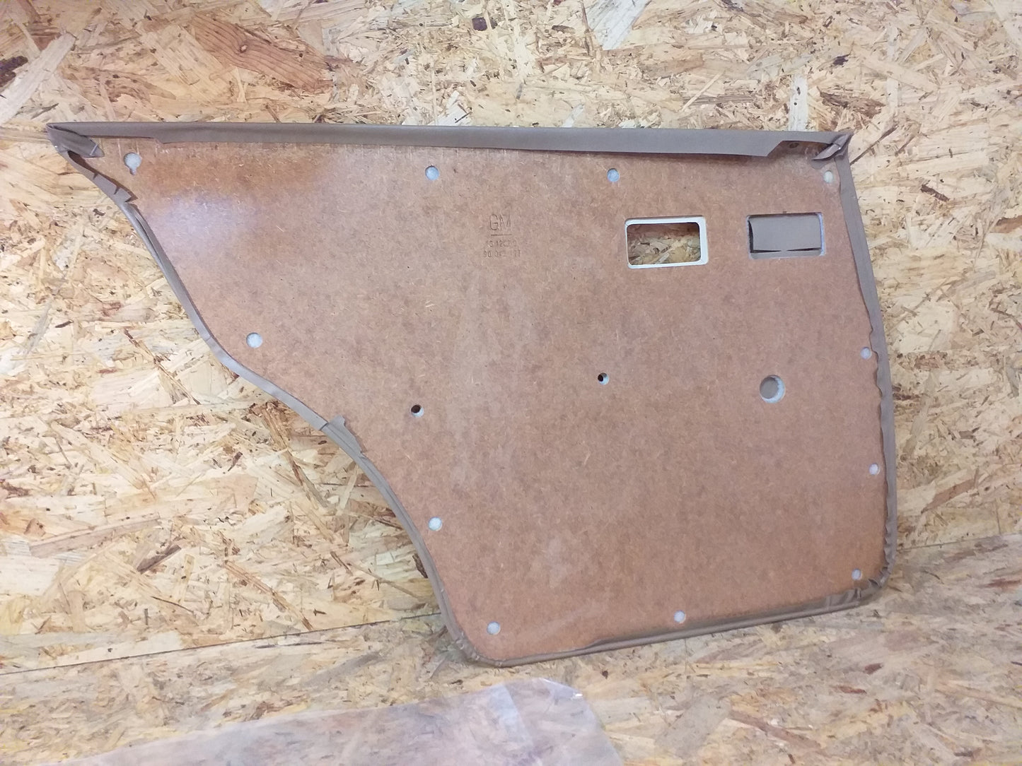 Kadett E Verkleidung Türe rechts innen Polster original GM Opel NEU