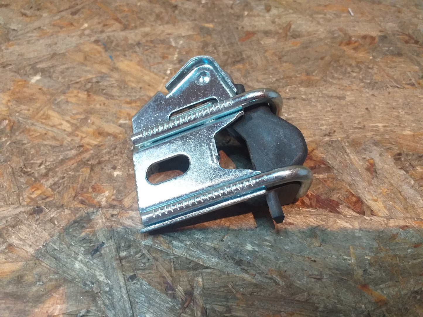 Omega Schloss Heckklappe original GM Opel NEU