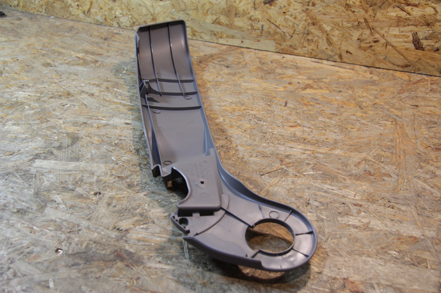 Original GM Opel Blende Führungschiene aussen rechts grau Vordersitz 90515834 Vectra B