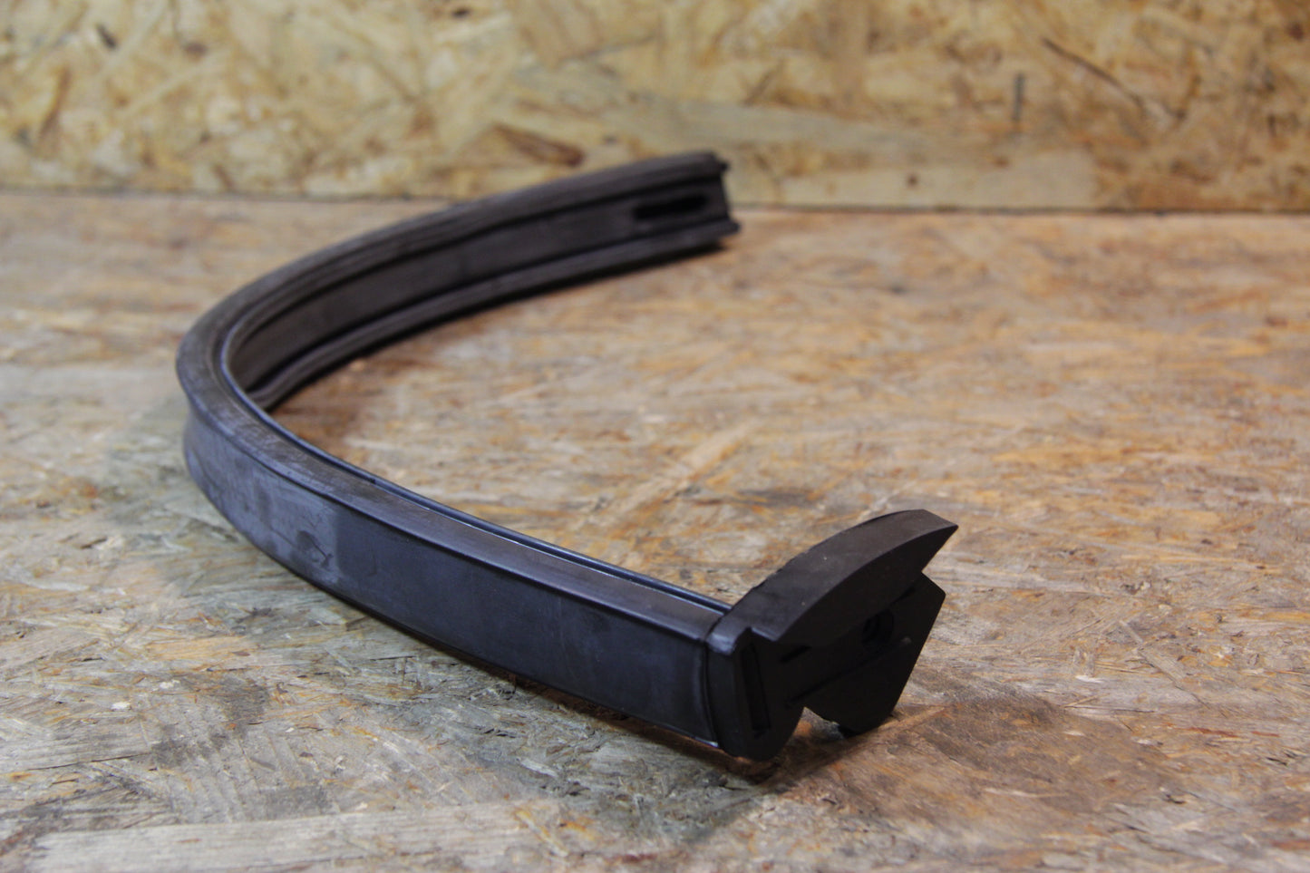 Original GM Opel Gummiabdichtung Faltdach unten vorn rechts 90350235 Kadett E Cabrio
