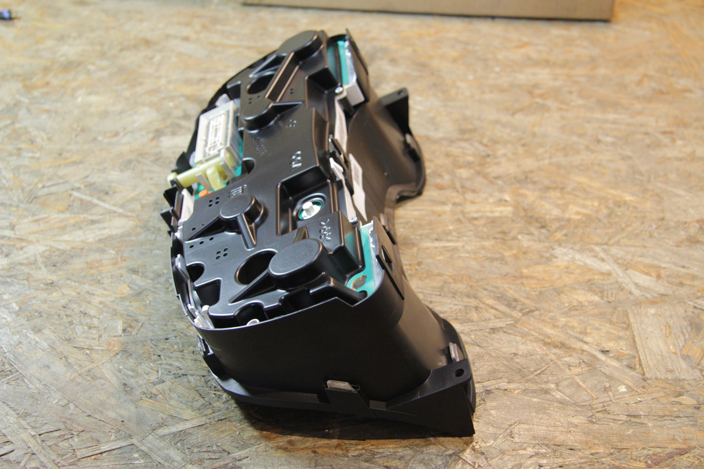 Original GM Opel Instrument mit weissen Skalenknöpfen mit Chrh omringen, km/h Kennzeichen: JW 93174422 Zafira A