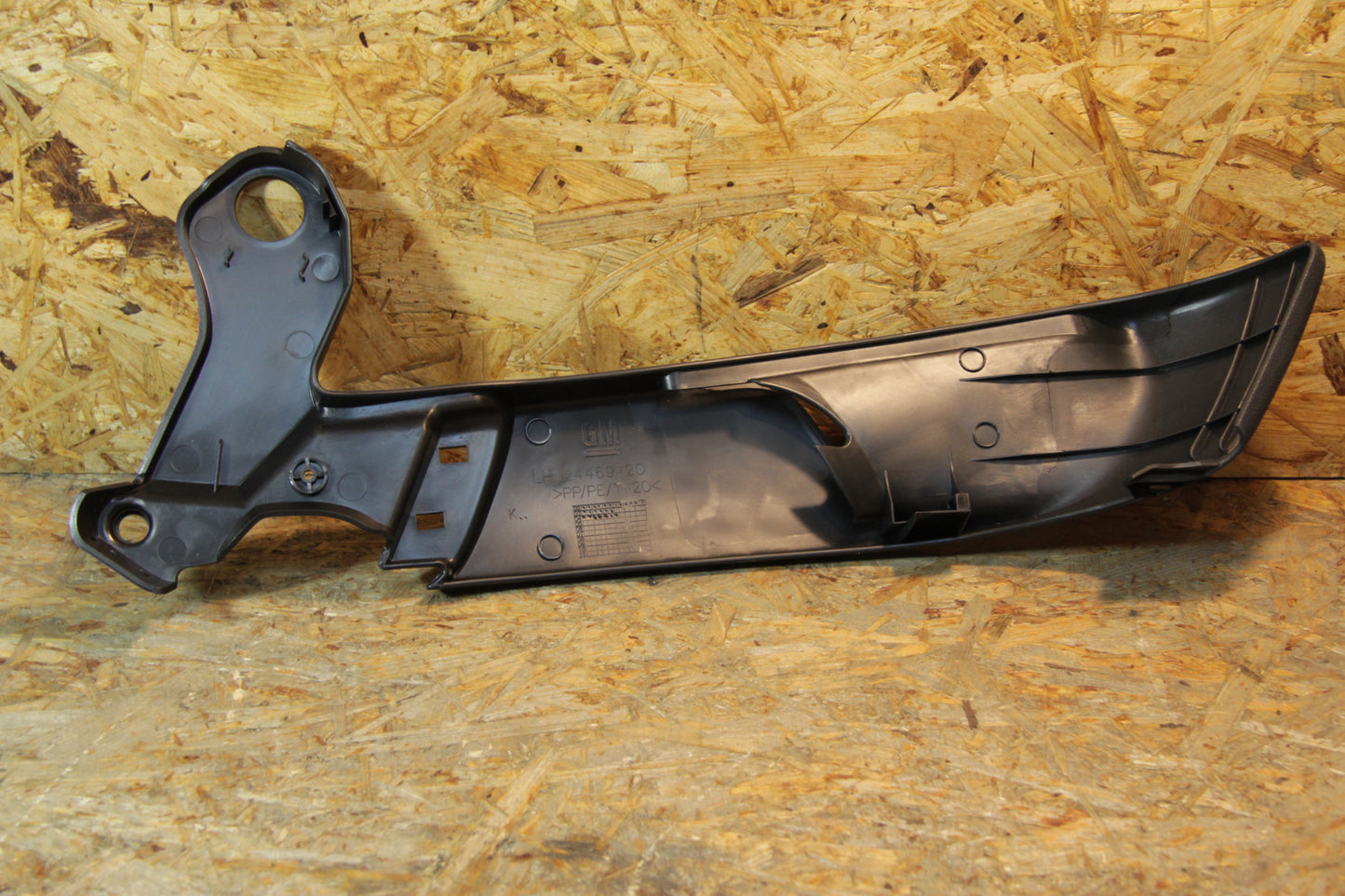 Original GM Opel Deckel aussen links schwarz Vordersitz mit Kippverstellung 13110902 Zafira A