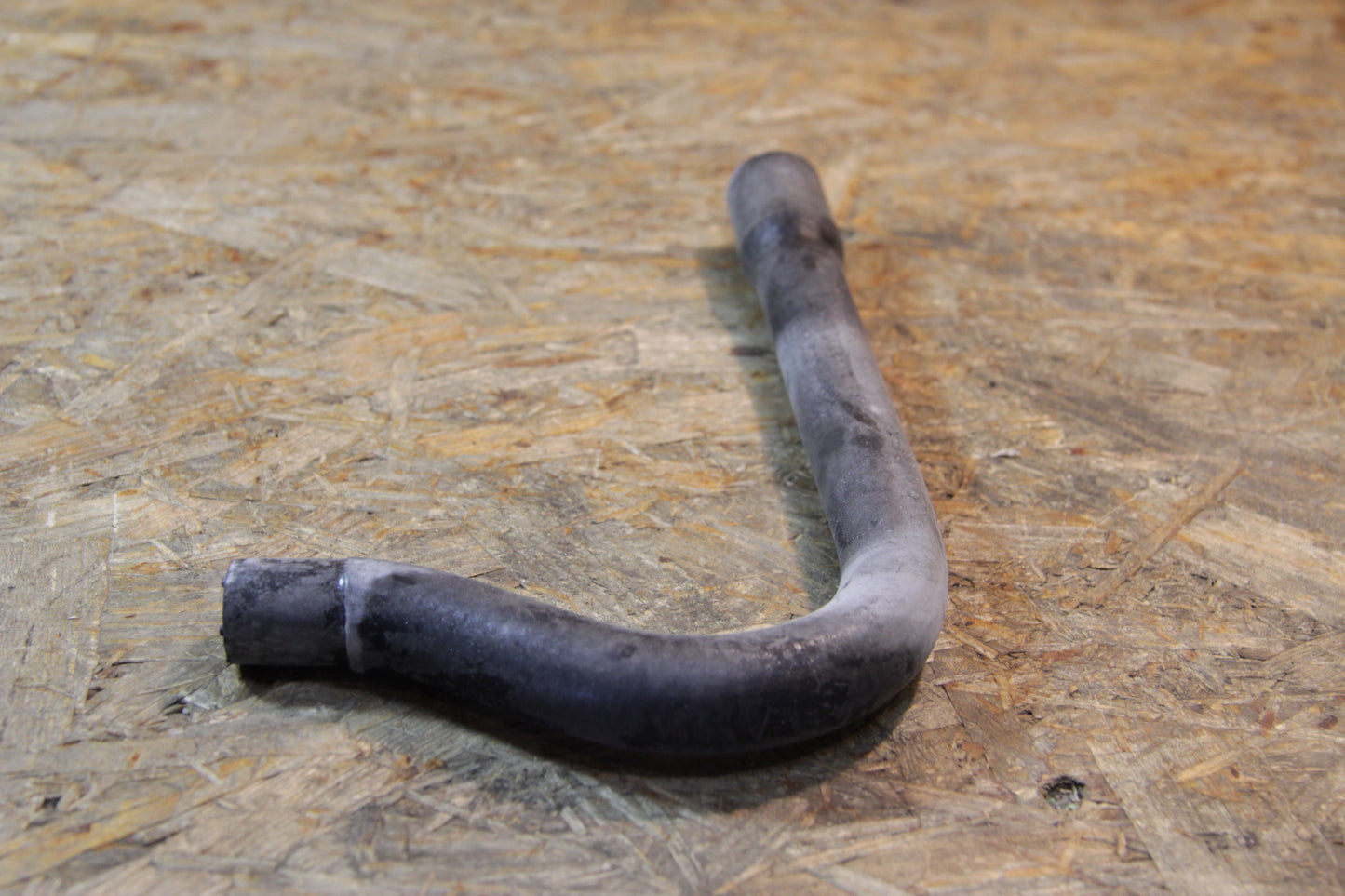 Heizungsschlauch Vorlauf Anschluss an Heizkörper