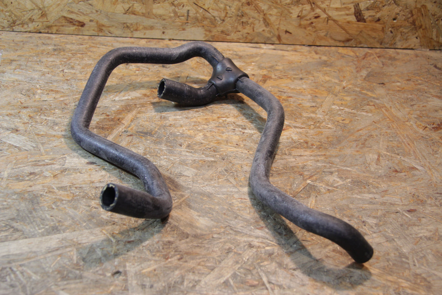 Original GM Opel Schlauch Heizung Rücklauf 90572499 Astra F