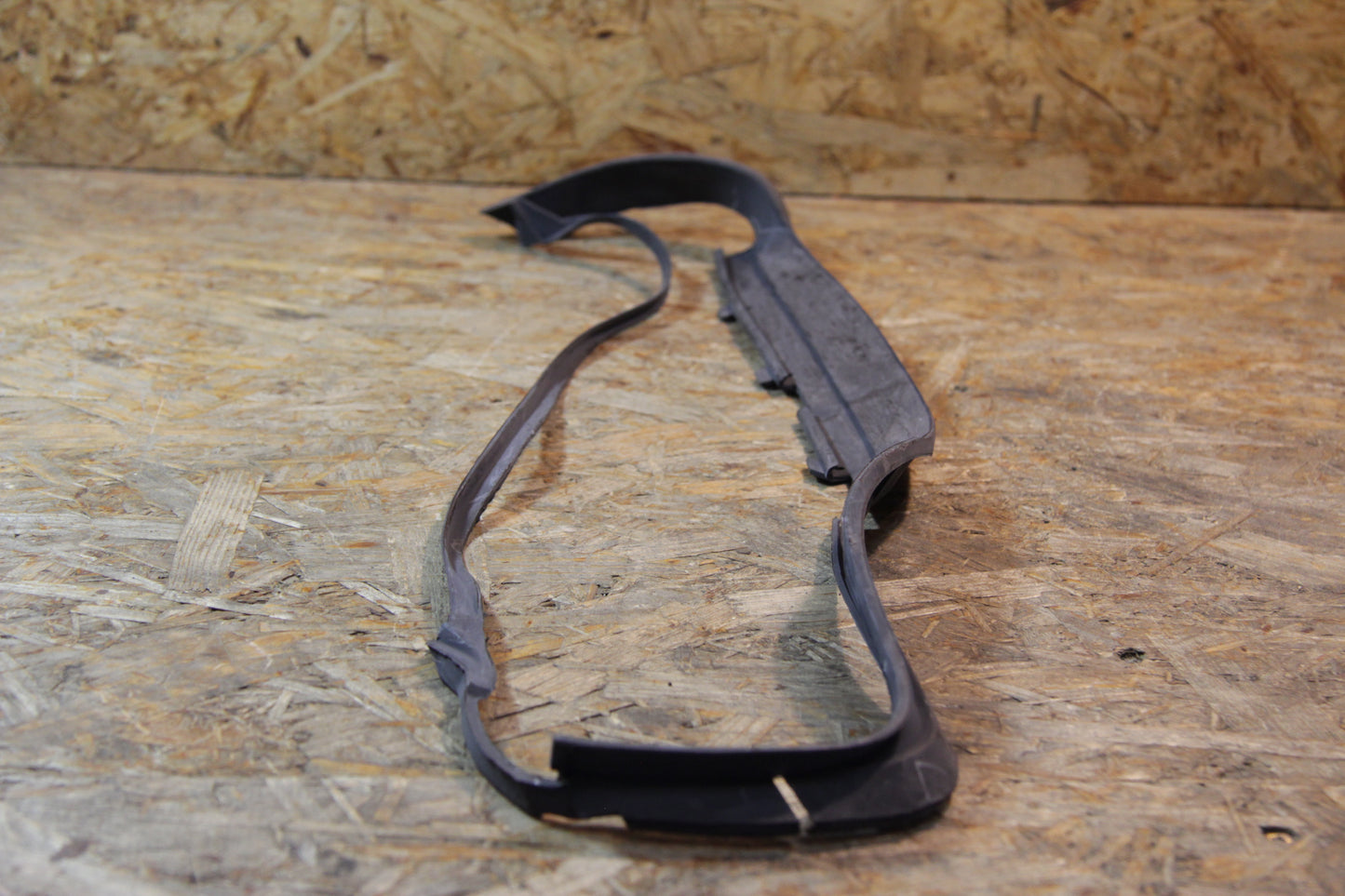 Original GM Opel Abdichtung Scheinwerfer Bosch/Valeo Xenon an Frontverkleidung links 9120388 Vectra B