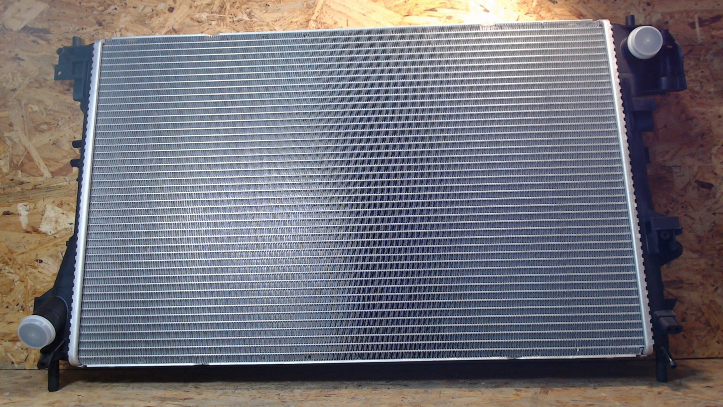 Original GM Opel Kühler
24418341 Signum , Vectra C