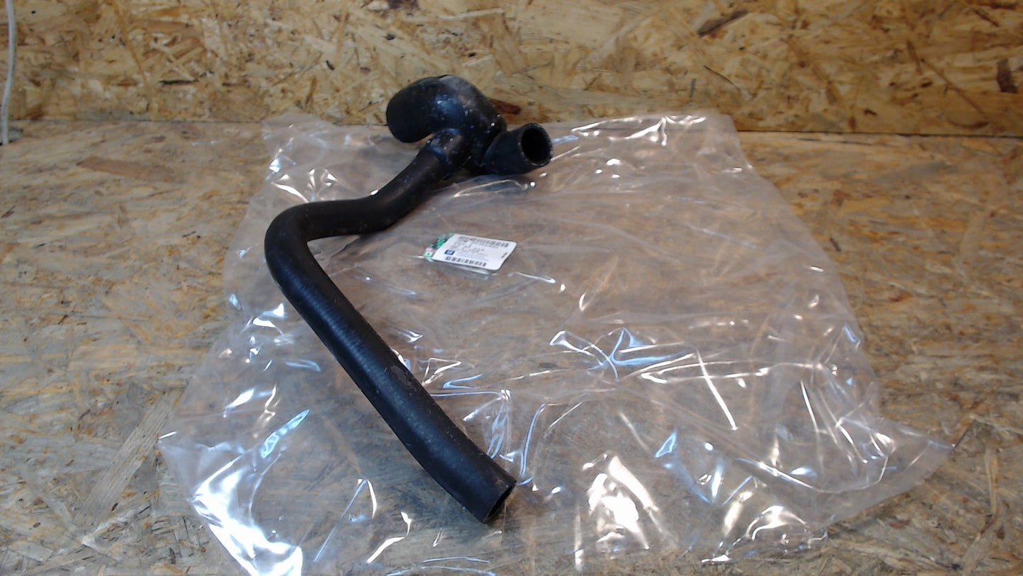 Original GM Opel Schlauch Ausgleichbehälter an Verbindungsrohr Wasserpumpe 90352481 Vectra A