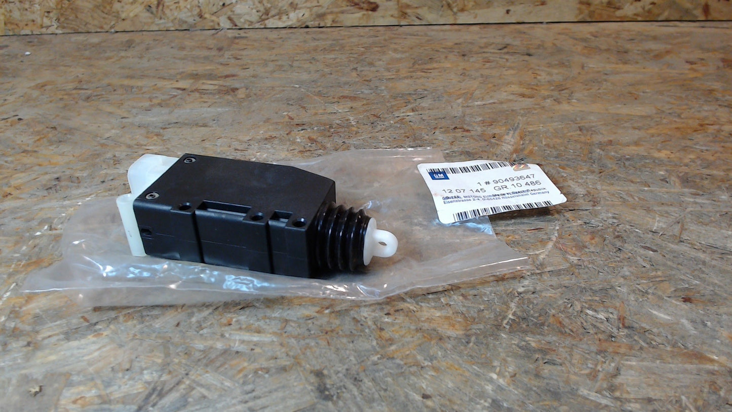 Original GM Opel Motor Türverriegelung hinten 90493647 Corsa B