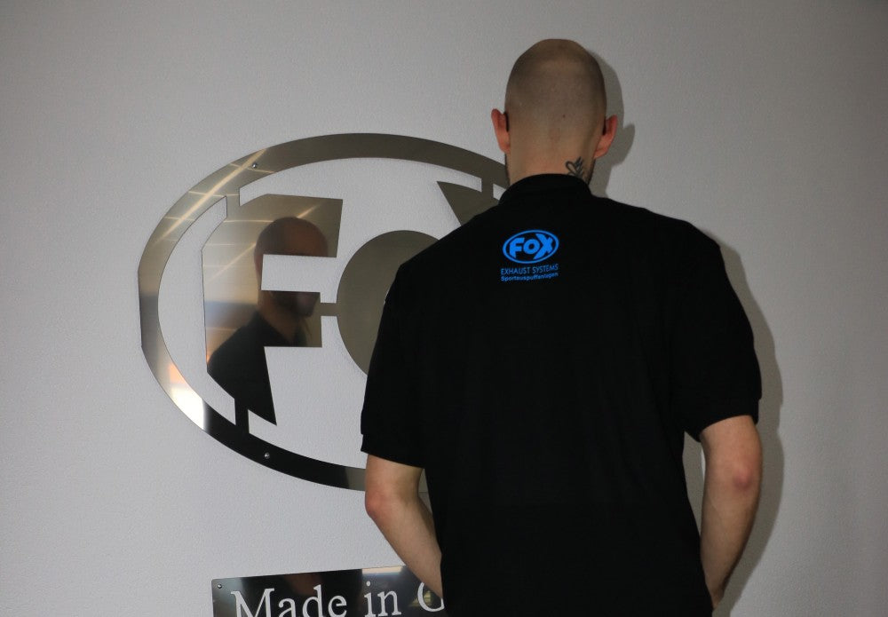 FOX FOX Polo-Shirt Größe L Schwarz mit blauer Schrift
