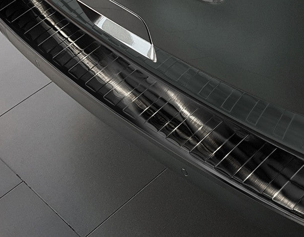 Irmscher Vivaro C Ladekantenschutz