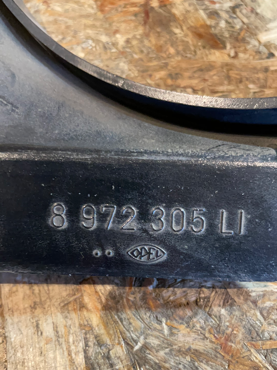 Original GM Opel Kadett C City Scheinwerferblende links Neu