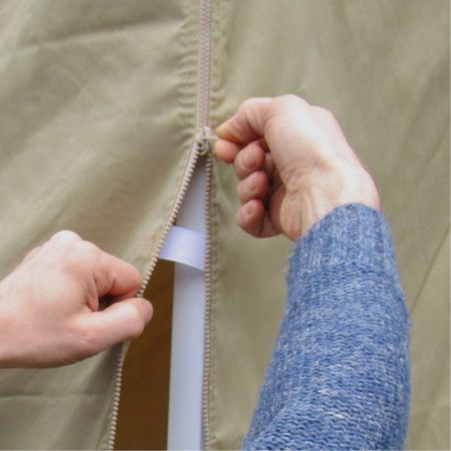 Seitenwand mit Fenster, beige