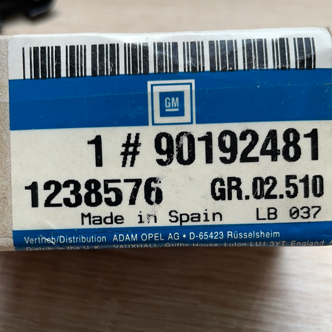 Original GM Opel Omega A/B Astra F Frontera Vectra Relais Hella Neu