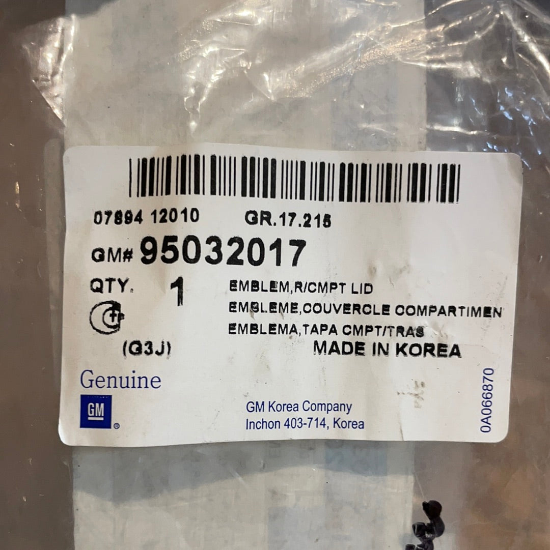 Original GM Chevrolet Cruze Emblem Kofferraum Neu