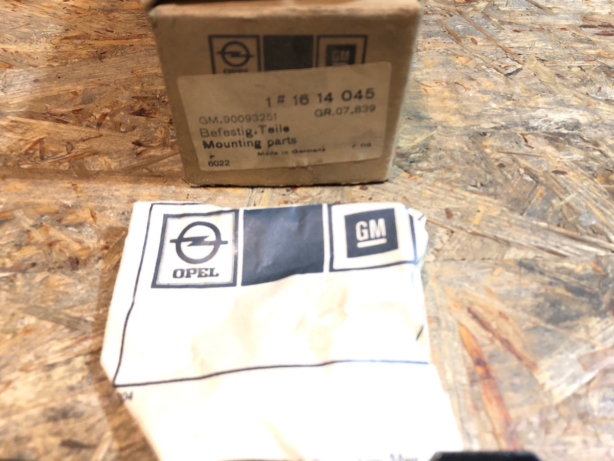 Original Opel Manta B Halter Set Stoßstange Neu