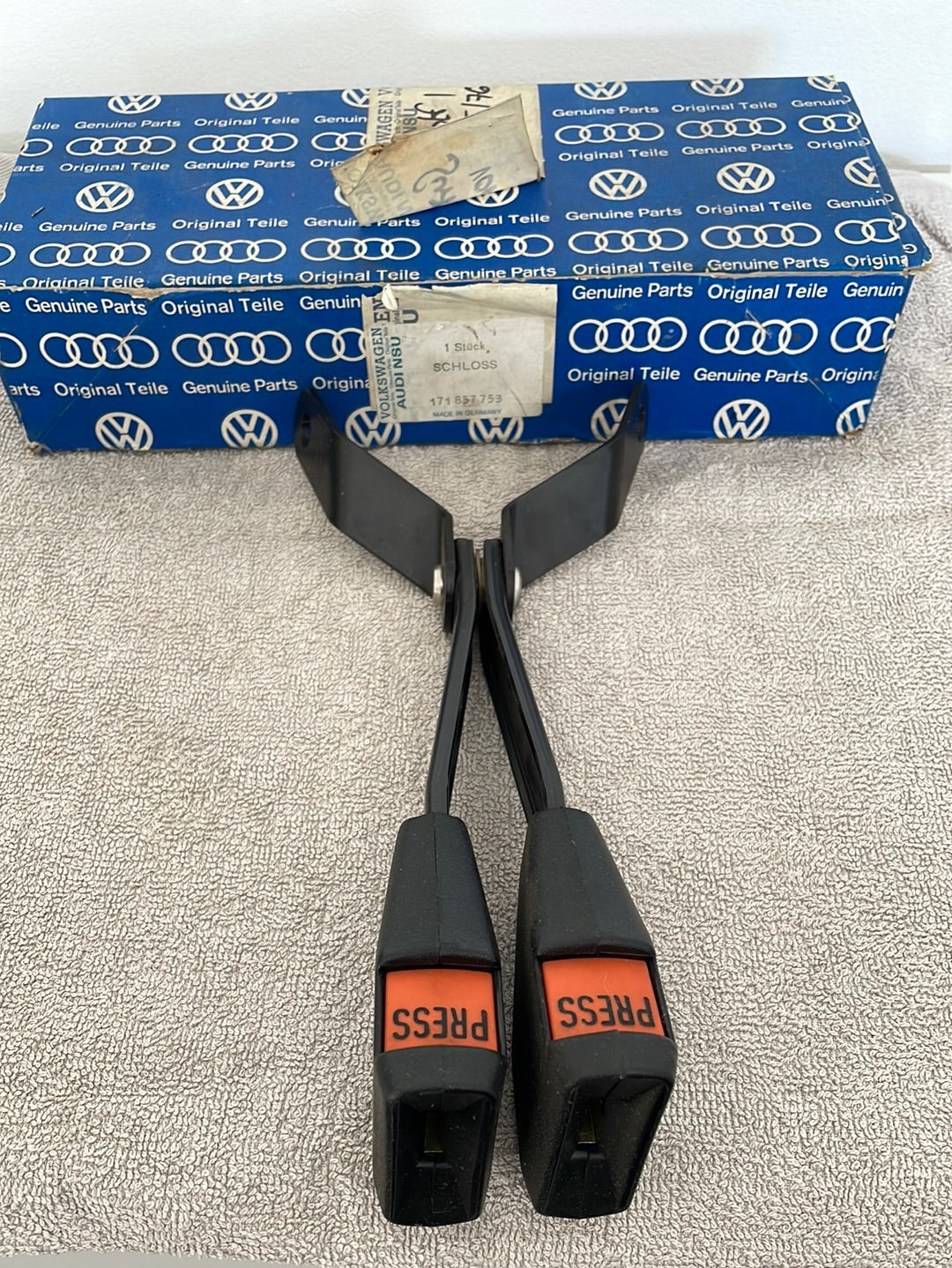 Gurtschloss Golf 1 Original VW Neu