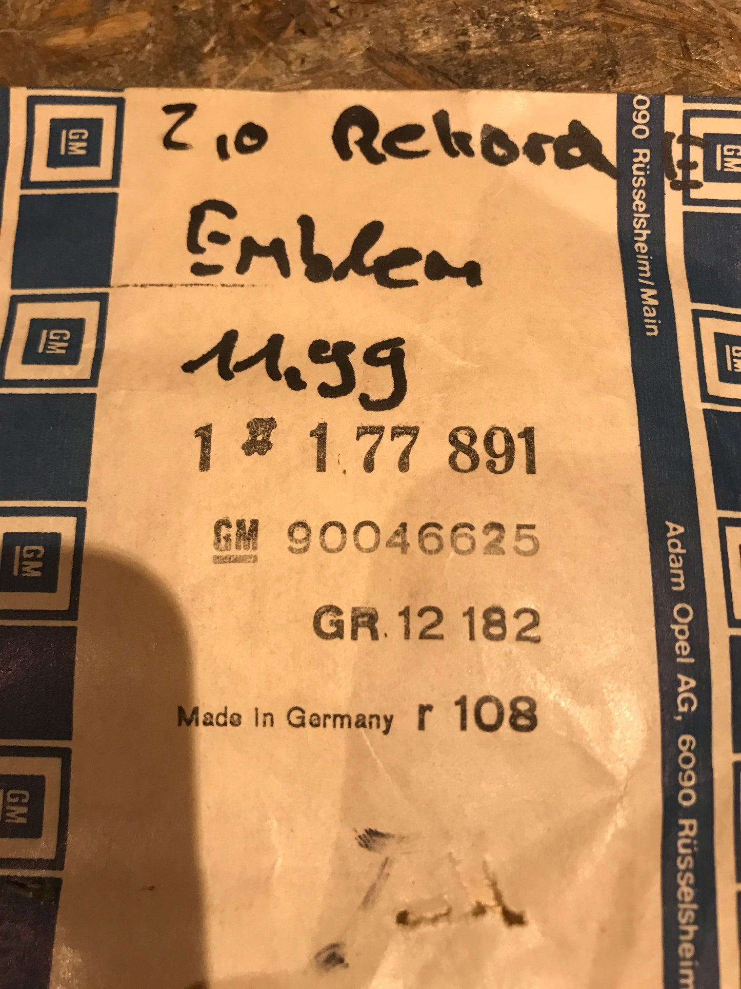 Original 2,0 Emblem für Rekord E NEU