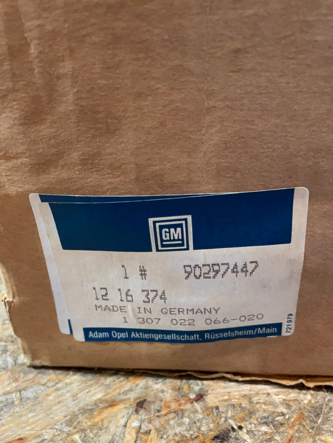 Original GM Opel Omega A Bosch Scheinwerfer links Neu aus Altbestand