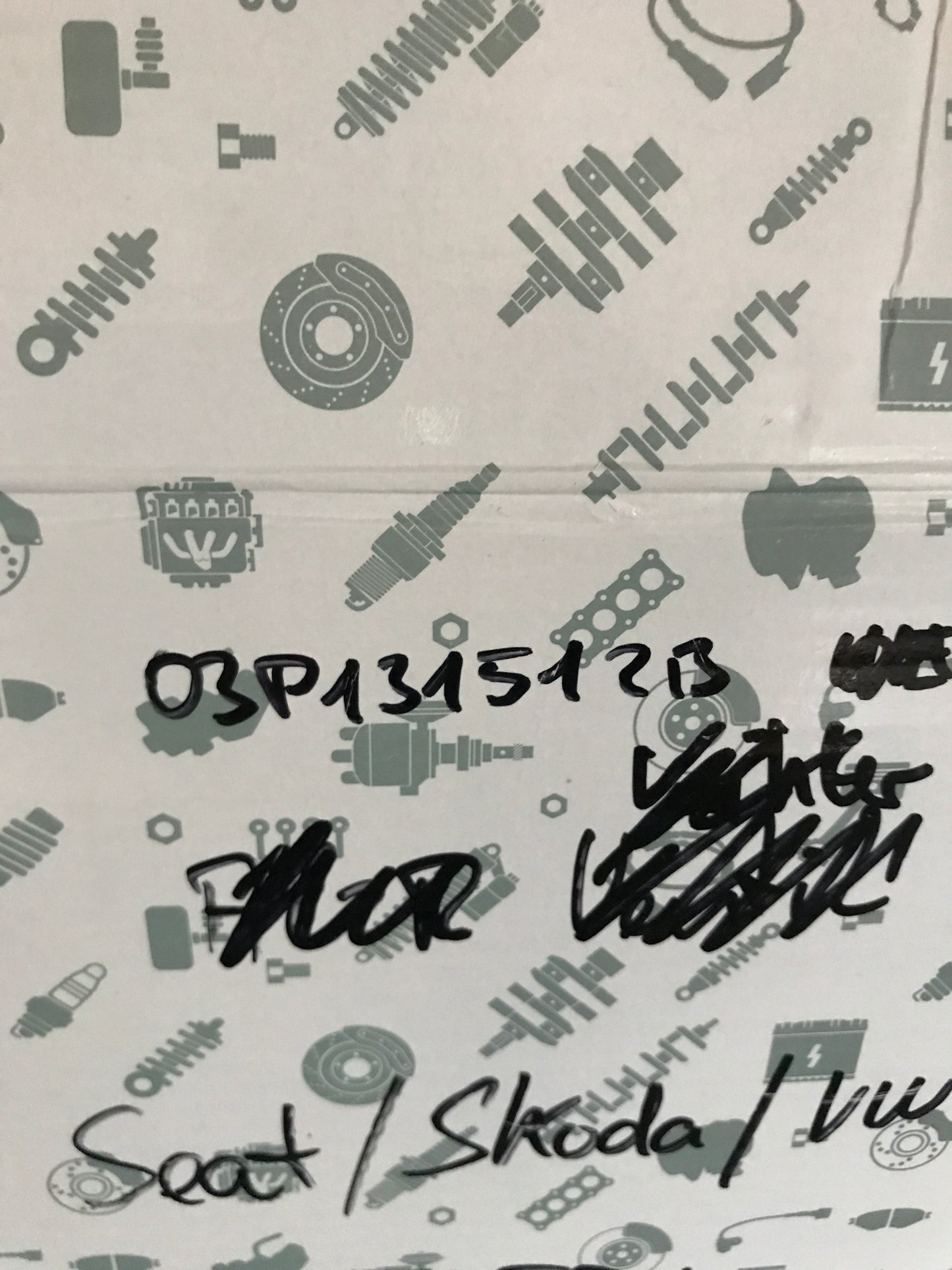 Original Seat Ibiza IV / Ibiza IV ST / Ibiza IV Sportcoupe / Skoda Fabia II / Fabia II Combi / Roomster / Roomster Praktik / VW Polo 1.2 DTI AGR-Ventil mit Kühler + Dichtungssatz NEU