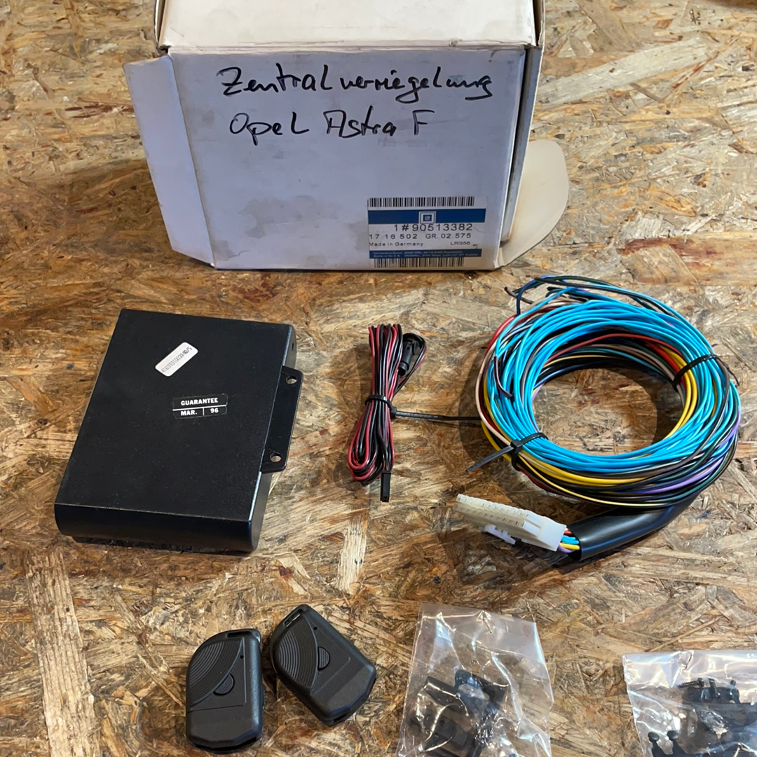 Original GM Astra F Zentralverriegelung Neu